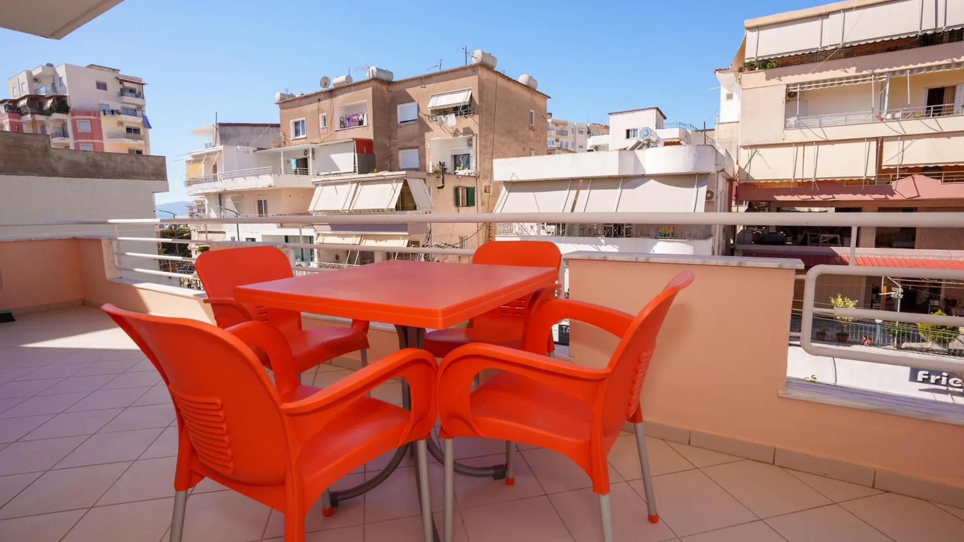 Happy Family Apartment - Big Balcony Saranda